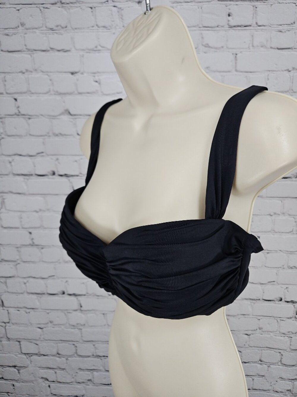 Bleu Rod Beattie Black Ruched Underwire Molded Cup Bikini Swim Top 36D - Picture 9 of 11
